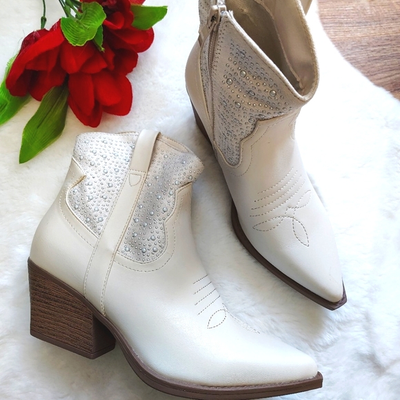 TOP Moda Shoes - Top Moda Western Cowgirl Pearl Embellished Boots